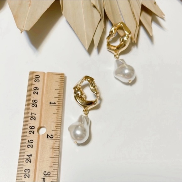 Earl drop earrings - Picture 5 of 8